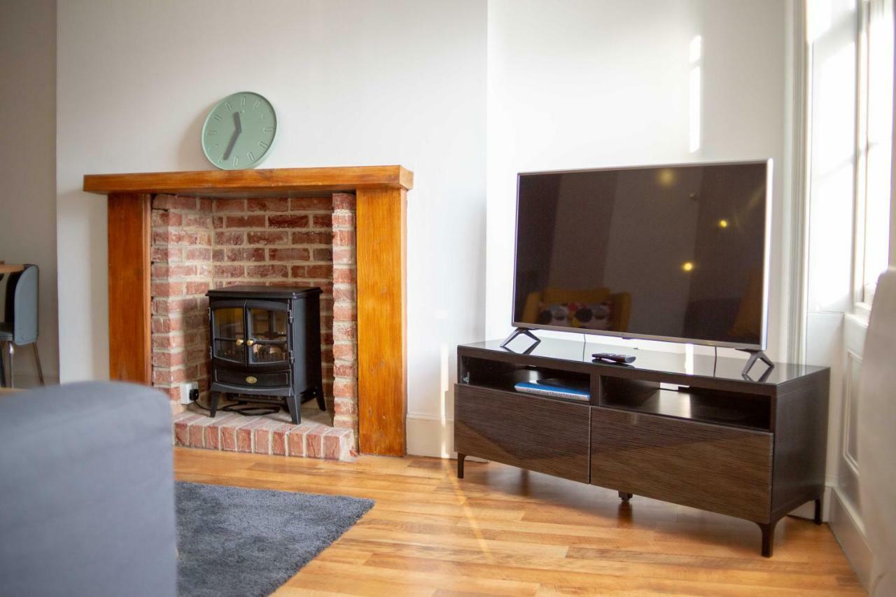 Quire Court Apartment Gloucester Exterior foto